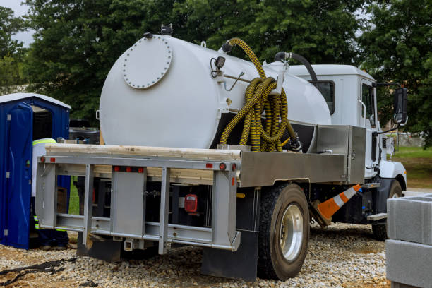 Best Portable restroom trailer rental  in Dayton, VA